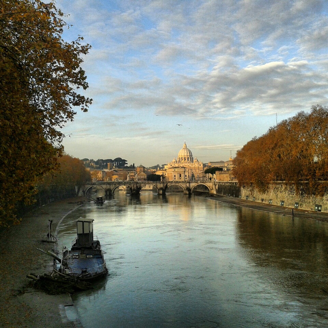 Vista dal Ponte Umberto I a Roma il 17 dicembre 2012
