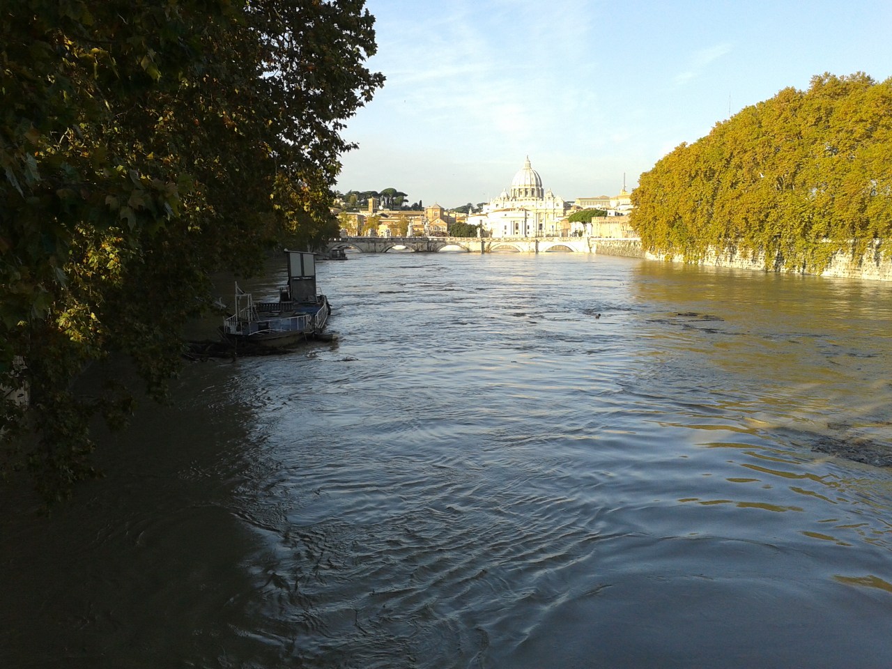 Tevere in Piena sul PUI