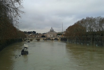 Vista dal Ponte Umberto I il 21 gennaio 2013